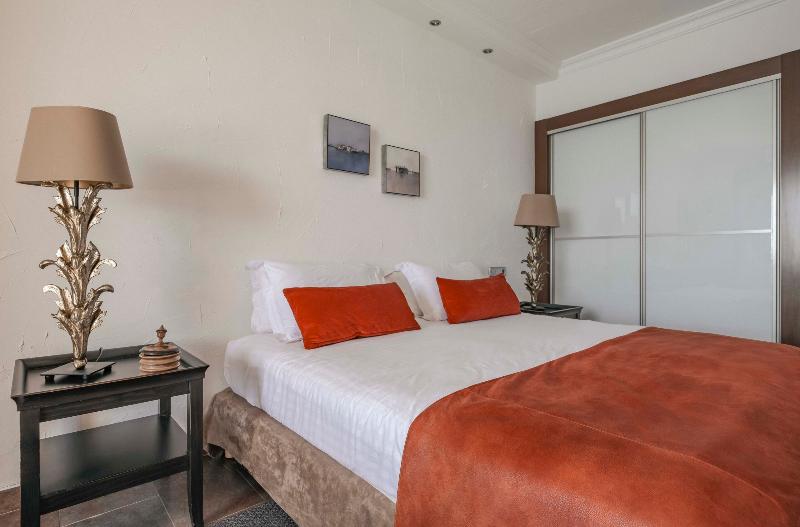 Номер Стандарт Вид на Море, Surplage Hôtel Cavalière