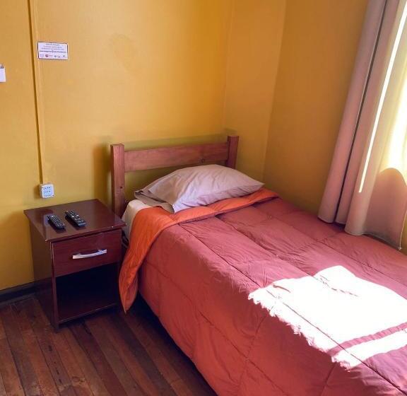 اتاق استاندارد, Hostal Radal Molina