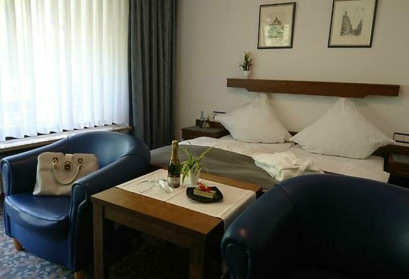 Номер Стандарт с Балконом, Café Blaich   Hotel Garni