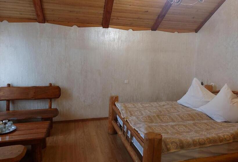 Трехместный Номер Классика, Pyate Koleso