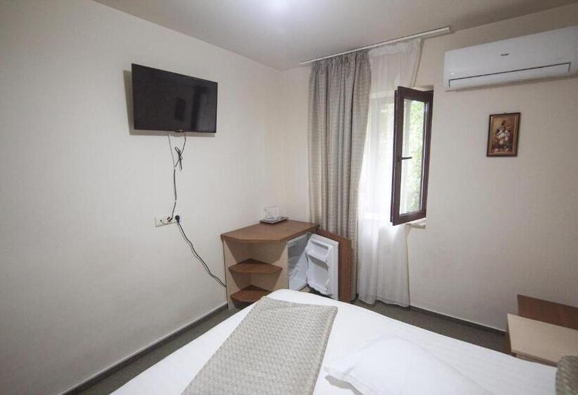 اتاق لوکس, Teju Hotels