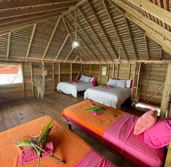 Бунгало Семейное Вид на Море, Urraca Monkey Island Eco Resort