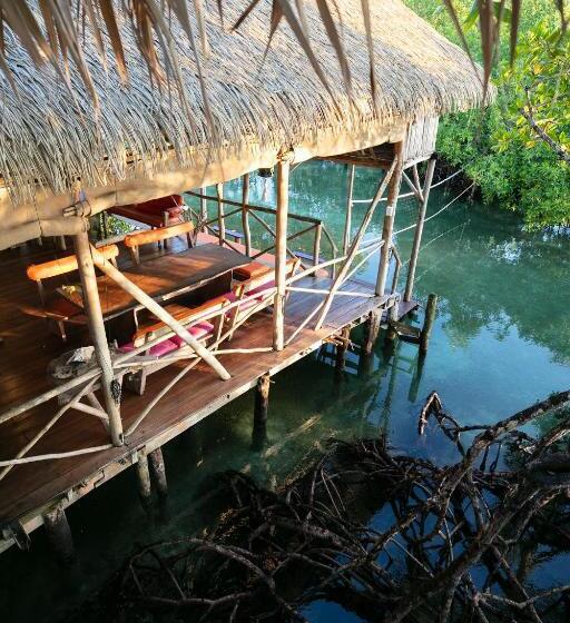 Бунгало Стандарт, Urraca Monkey Island Eco Resort