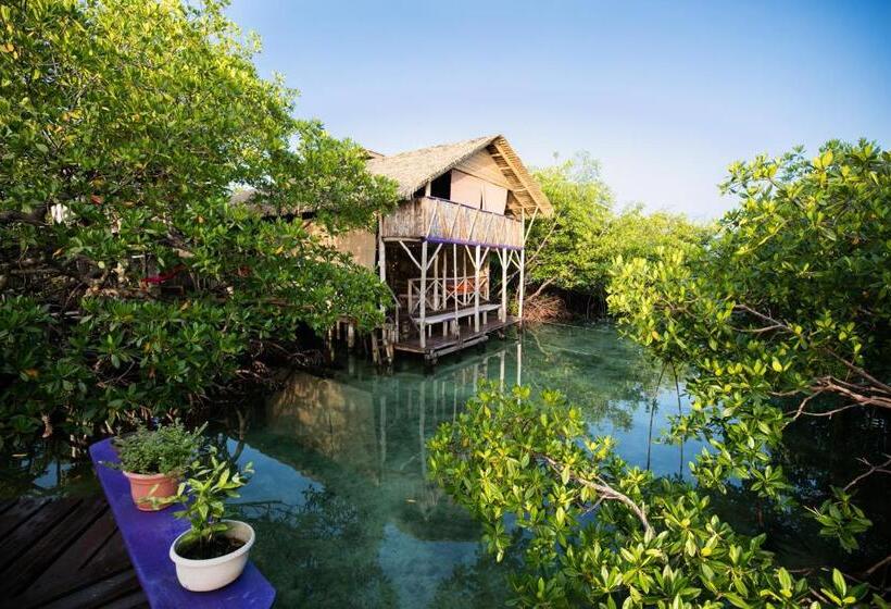 Бунгало Deluxe, Urraca Monkey Island Eco Resort