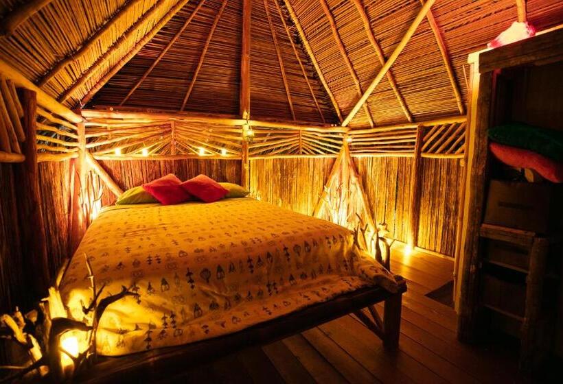 Бунгало Deluxe, Urraca Monkey Island Eco Resort
