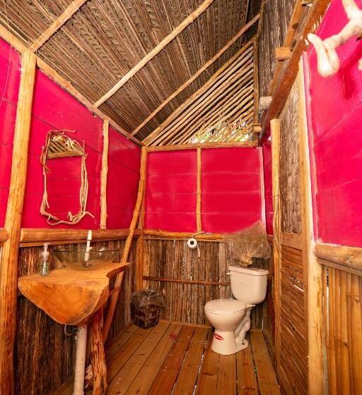 Бунгало Deluxe, Urraca Monkey Island Eco Resort