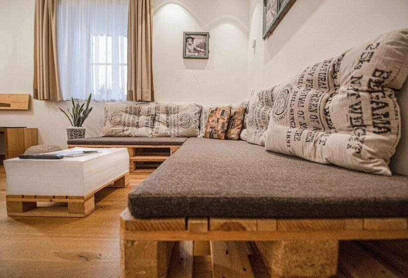 Апартаменты Comfort 2 Спальни, Haus Urban