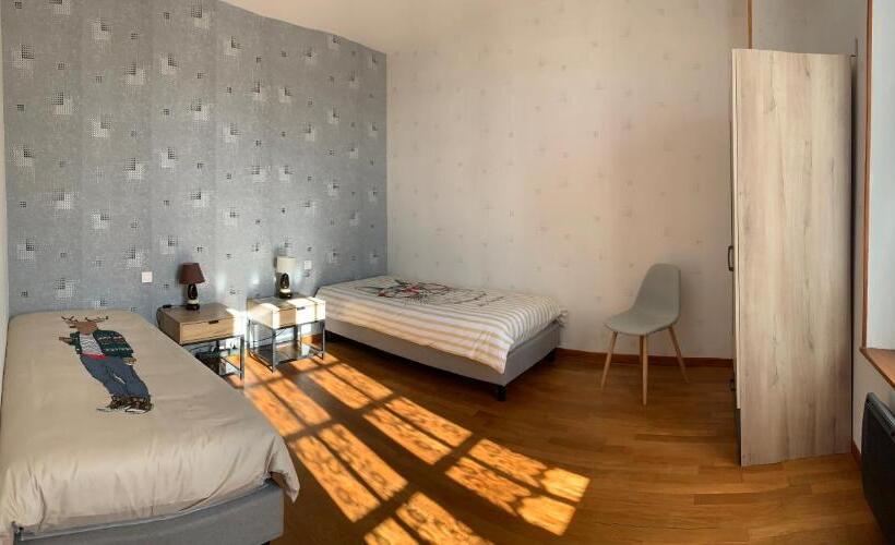 Дом 2 Спальни, Chambres D'hotes & Champagne Douard