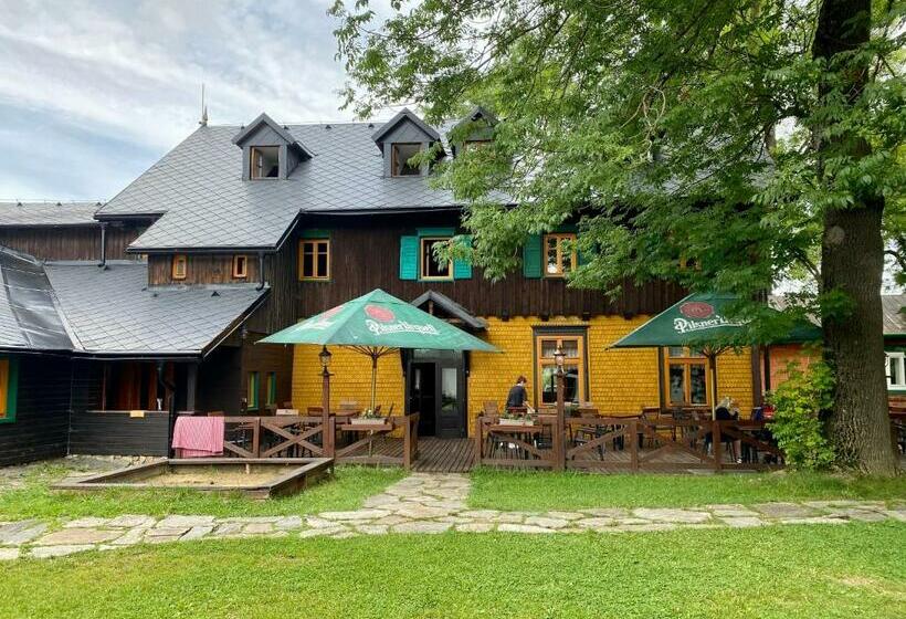 Номер Стандарт Трехместный, Penzion Rejviz