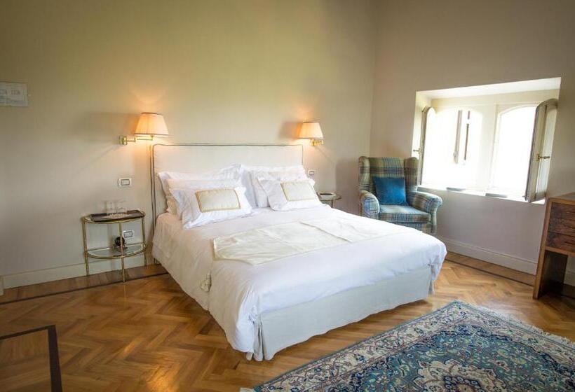 Номер Deluxe, Castello Di Mornico Losana