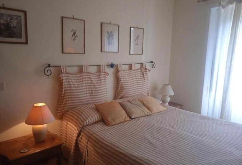 マウンテンビュースタンダードルーム, La Torretta Historical Home