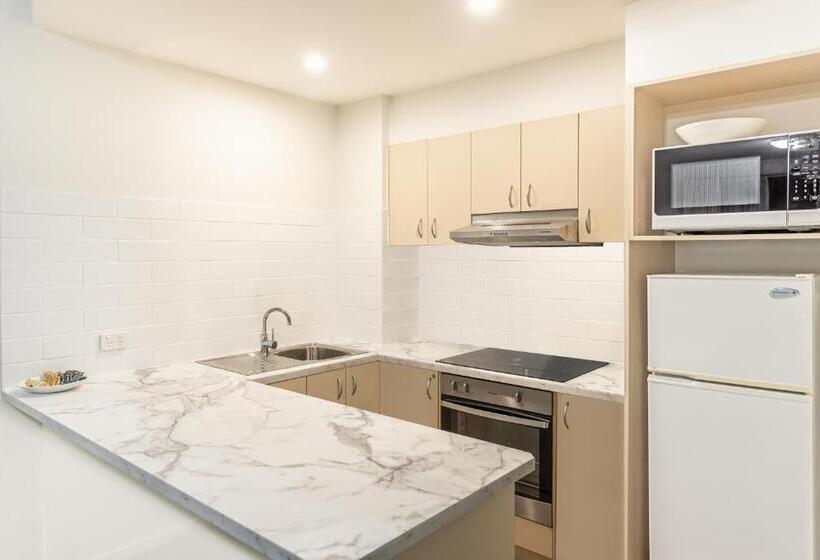 Апартаменты 1 Спальня, The Brighton Apartments