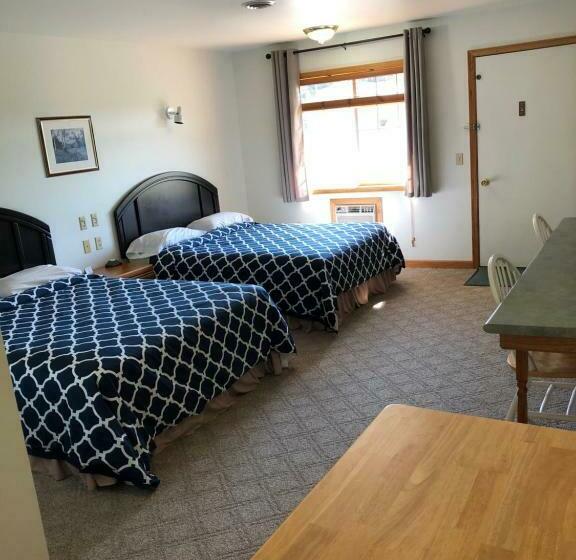 Номер Стандарт, Village Inn Motel
