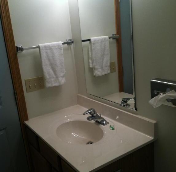 Семейный Номер Superior, Village Inn Motel