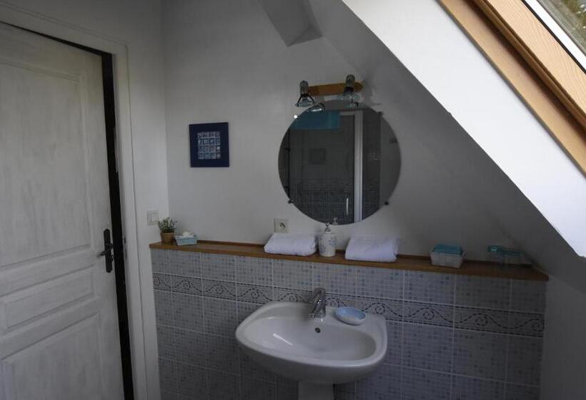 Семейный Номер, Domaine De La Chapelle   Ch D Hote