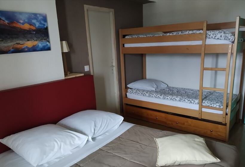 Семейный Номер, Chalet Hotel Les Marmottes 2 étoiles Nn