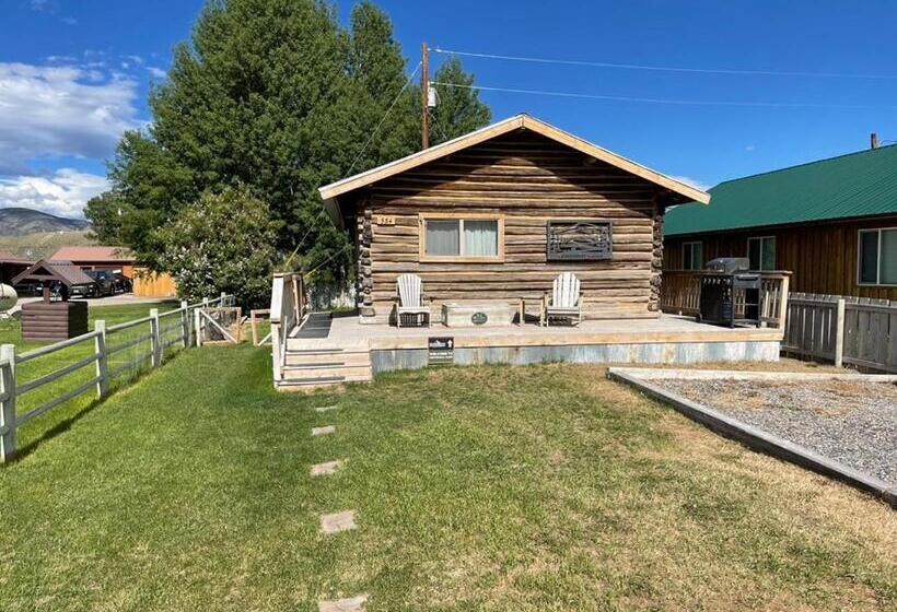 Бунгало Стандарт, Sportsman Lodge Melrose Mt