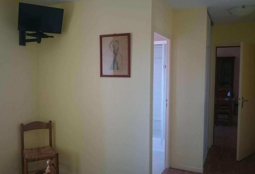 Стандартный Номер Кровать Кинг, Chambres D'hôtes De L'auberge L'astrassadou