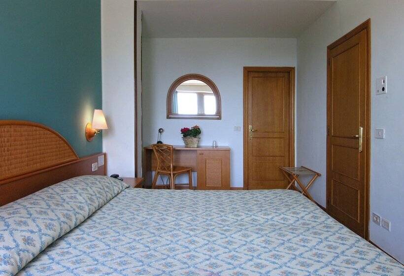 اتاق استاندارد یک نفره, Cavalieri