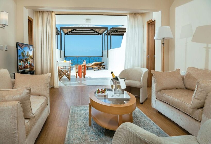 Люкс Executive Вид на Море, Constantinou Bros Athena Beach Hotel