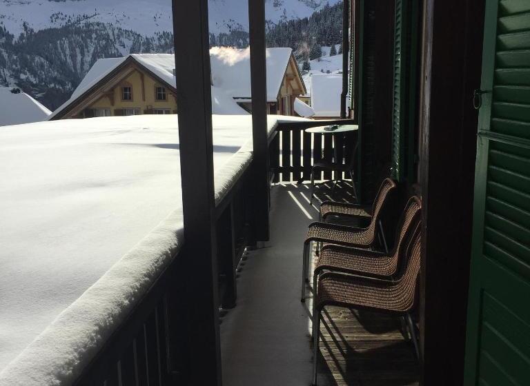آپارتمان 3 خوابه, Jungfrau Murren