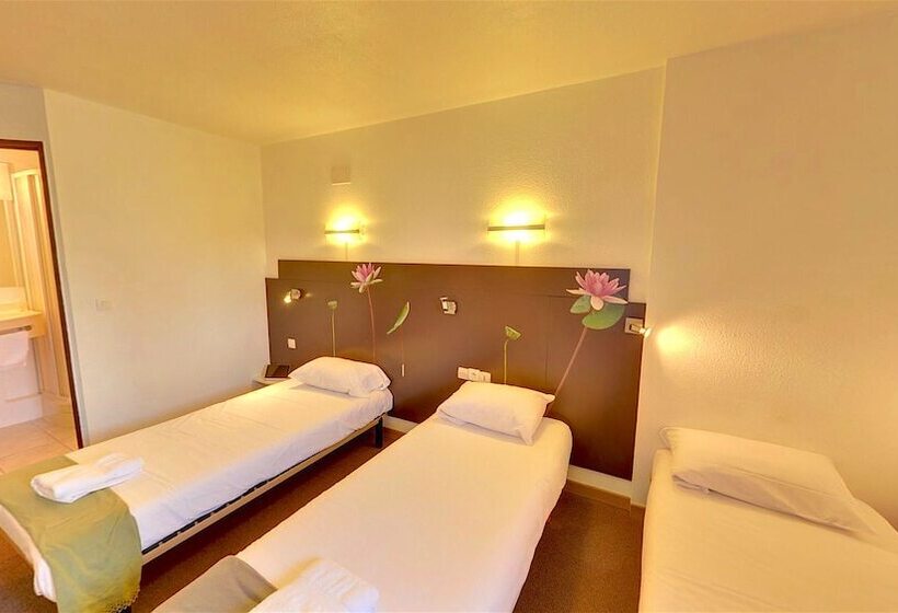 Трехместный Номер Комфорт, The Originals Access, Hôtel Béziers Est