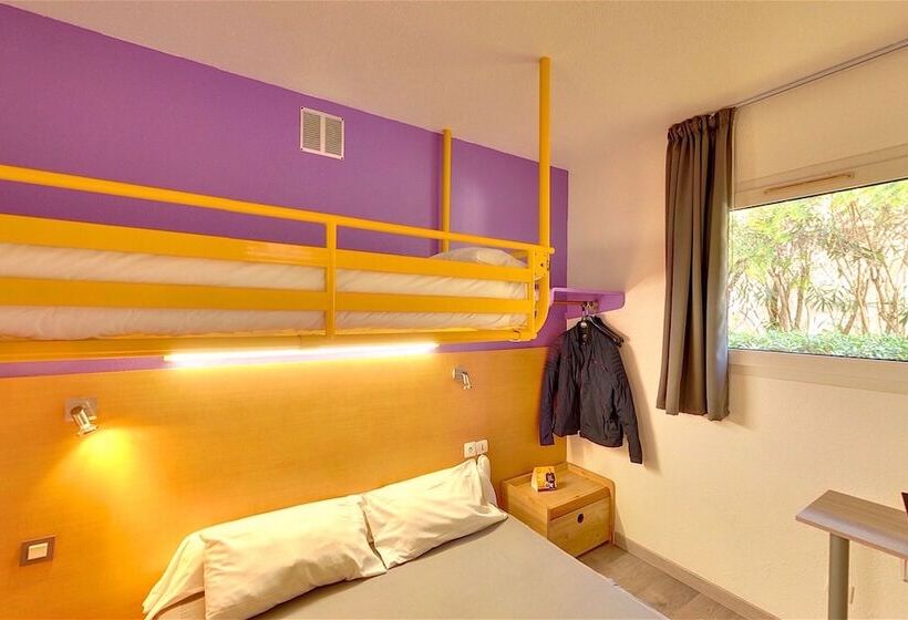 Трехместный Номер Комфорт, The Originals Access, Hôtel Béziers Est