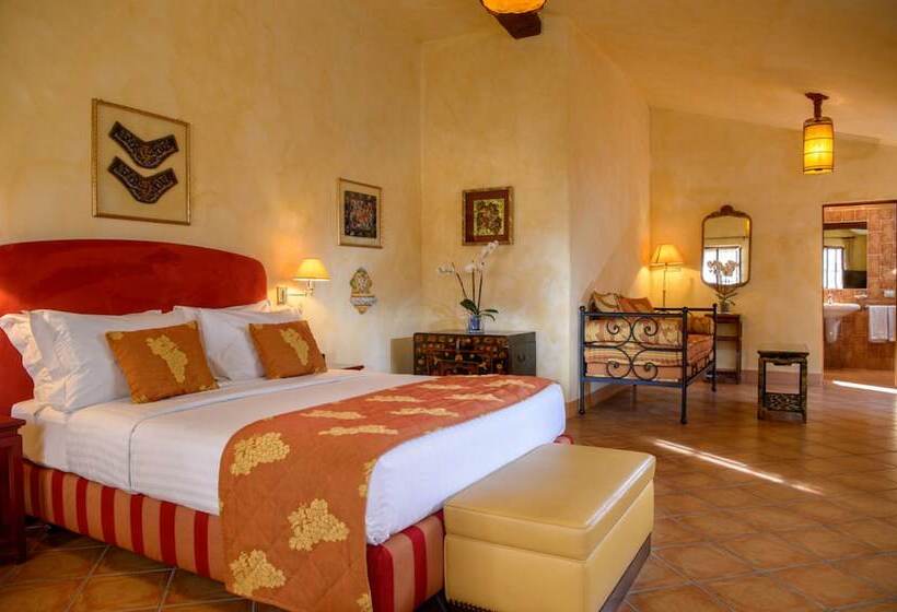 デラックスルーム, La Bagnaia Golf Resort
