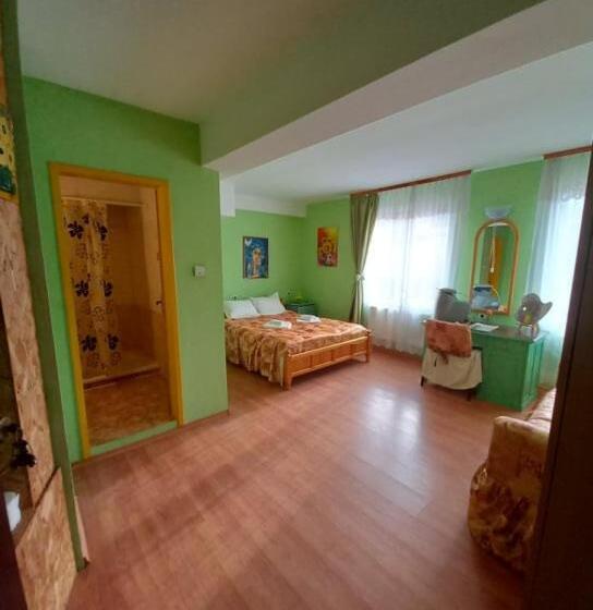 디럭스 룸, Hadjibulevata Guest House
