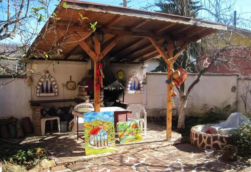 디럭스 룸, Hadjibulevata Guest House
