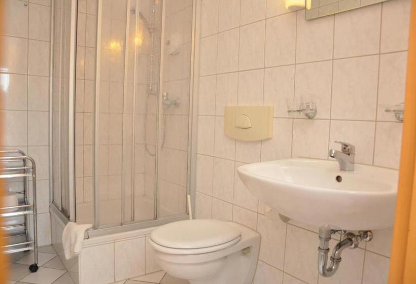 Номер Стандарт, Pension Lindenhof