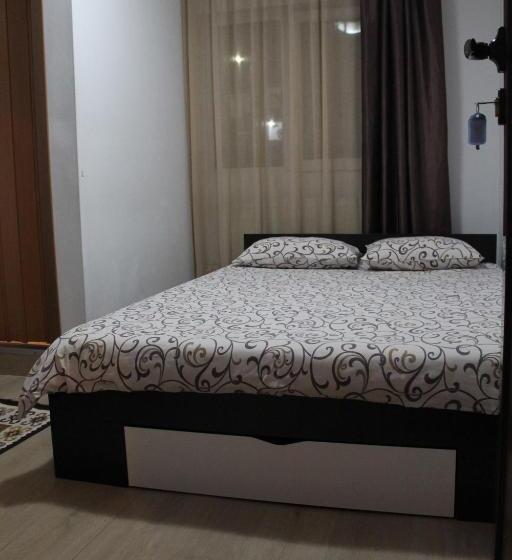 חדר אקונומי, Vila Casa Ta