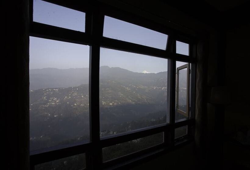 سوییت خانوادگی, Golden Sunrise & Spa