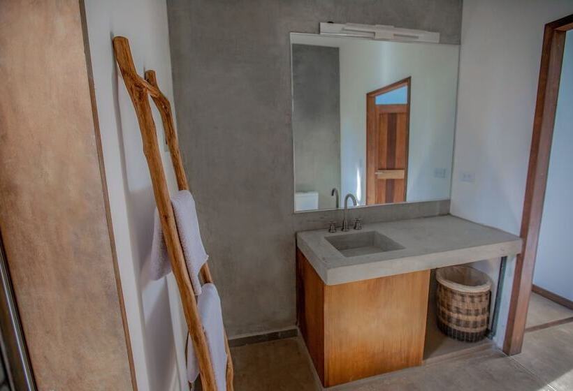 اتاق راحتی, Enai