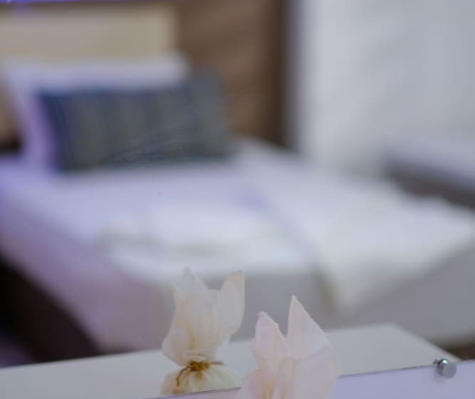 Номер Стандарт, Bora Bora Butik