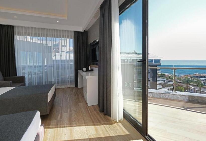 Семейный Номер Deluxe, Kaila Beach Hotel   All Inclusive