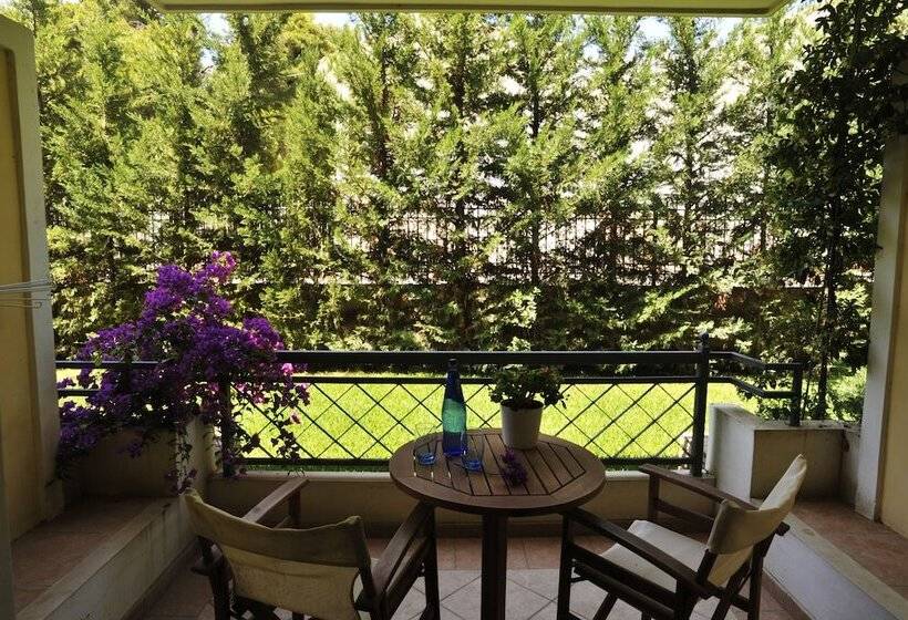 Quarto Deluxe Vista Montanha, Negroponte Resort Eretria