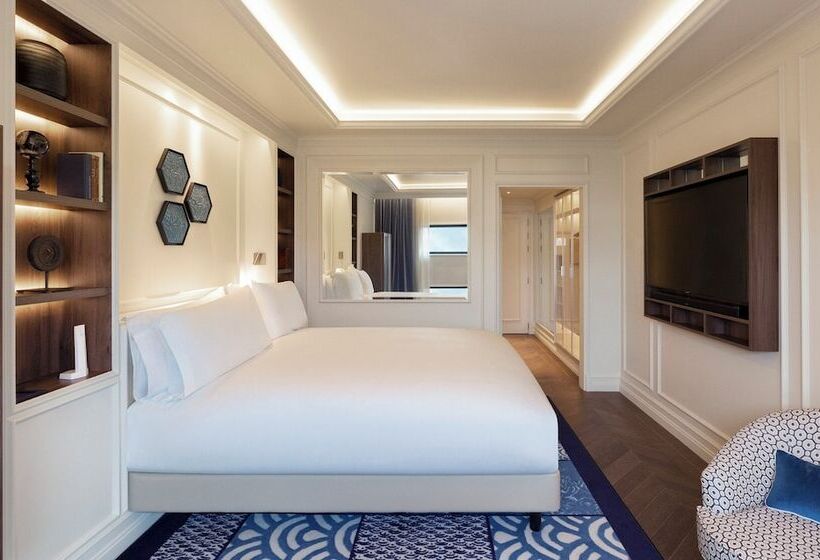 Номер Deluxe Вид на Сад, Sofitel Barcelona Skipper