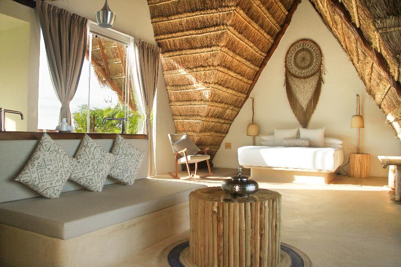 سوئیت با بالکن, Villas Flamingos