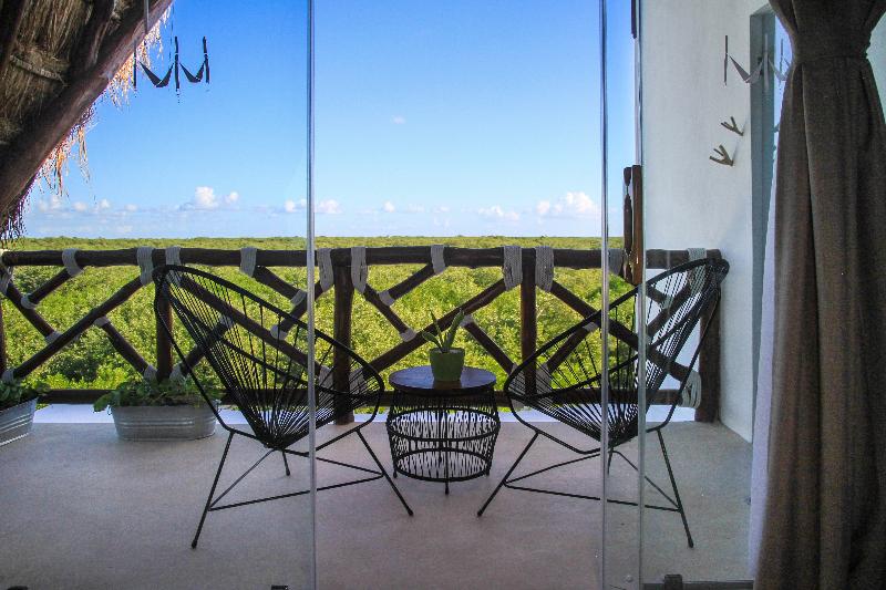 سوئیت با بالکن, Villas Flamingos