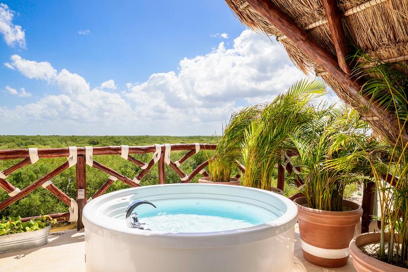 سوئیت با بالکن, Villas Flamingos