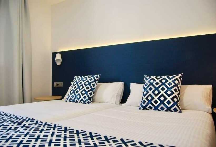 חדר משפחתי, Broncemar Beach Suites
