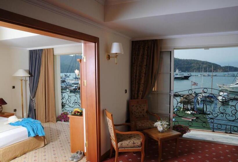 سوییت, Ece Saray Marina Resort