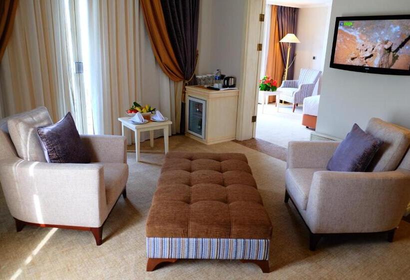 سوییت, Ece Saray Marina Resort