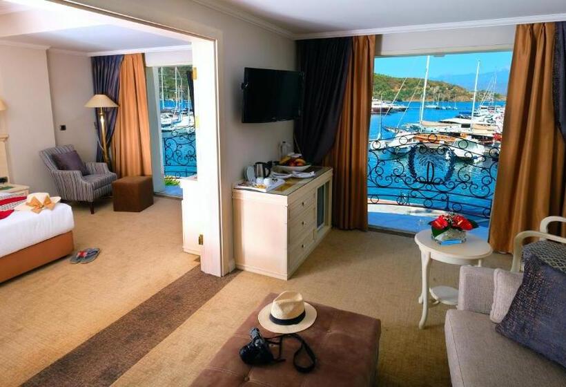 سوییت, Ece Saray Marina Resort
