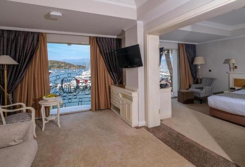 سوییت, Ece Saray Marina Resort