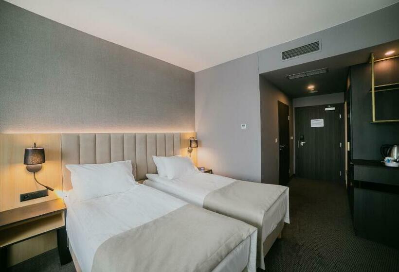 Номер Стандарт, B&b Hotel Warsaw East