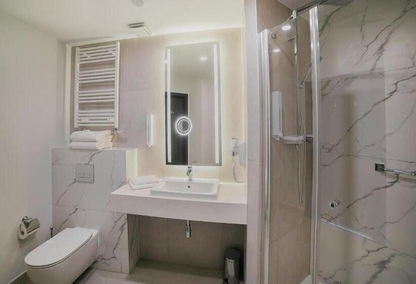 اتاق سوپریور, B&b Hotel Warsaw East