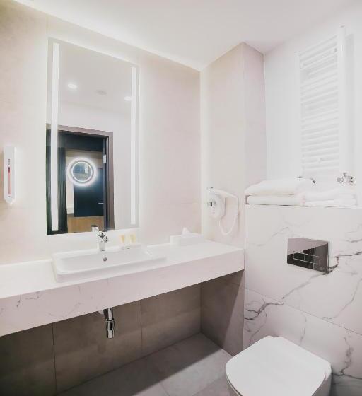 Стандартный Номер Кровать Кинг, B&b Hotel Warsaw East