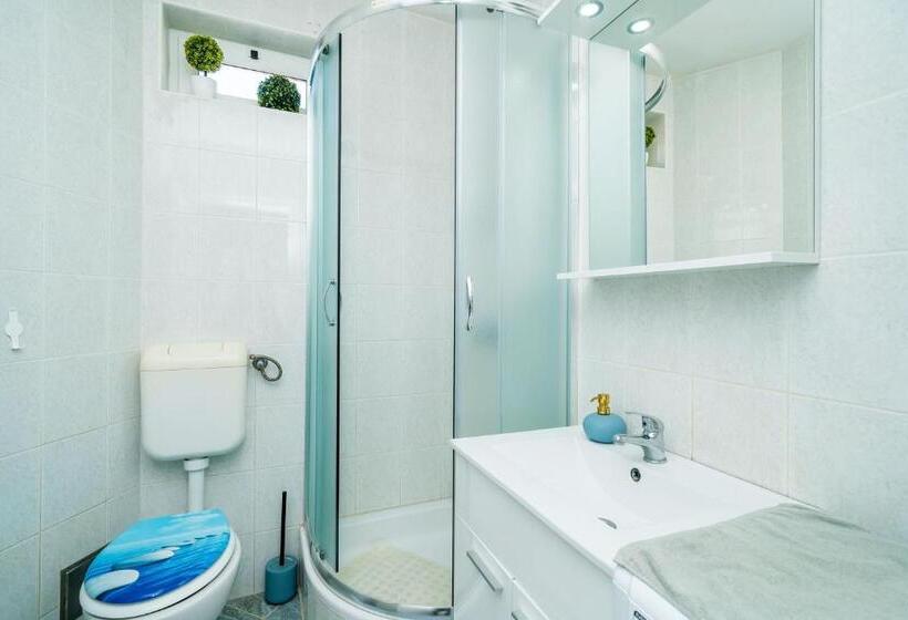 آپارتمان 1 خوابه با تراس, Guest House Godimento